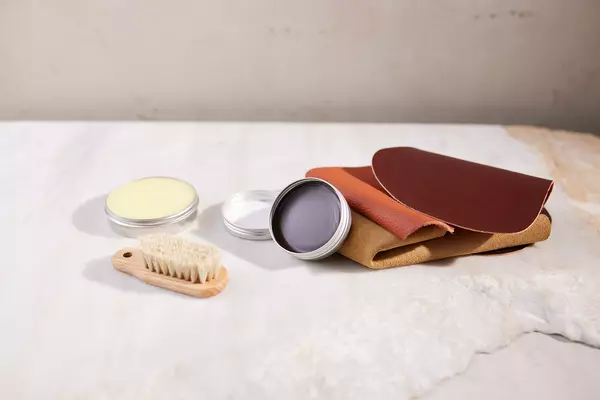 norevo_politur_Bienenwachs